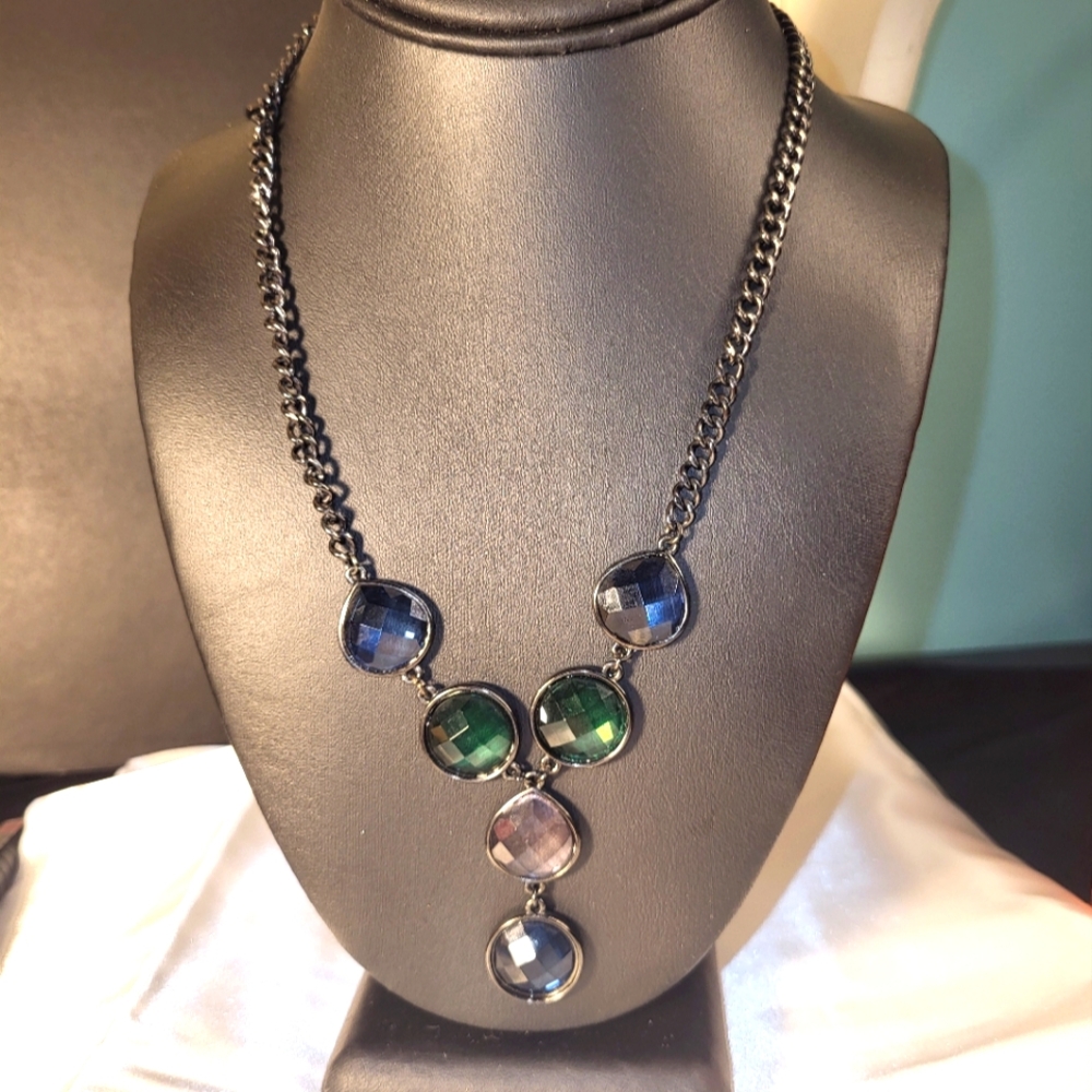 114. Victorian Gothic Stain Glass Style Lariat Necklace, 18-20" by Vicenza